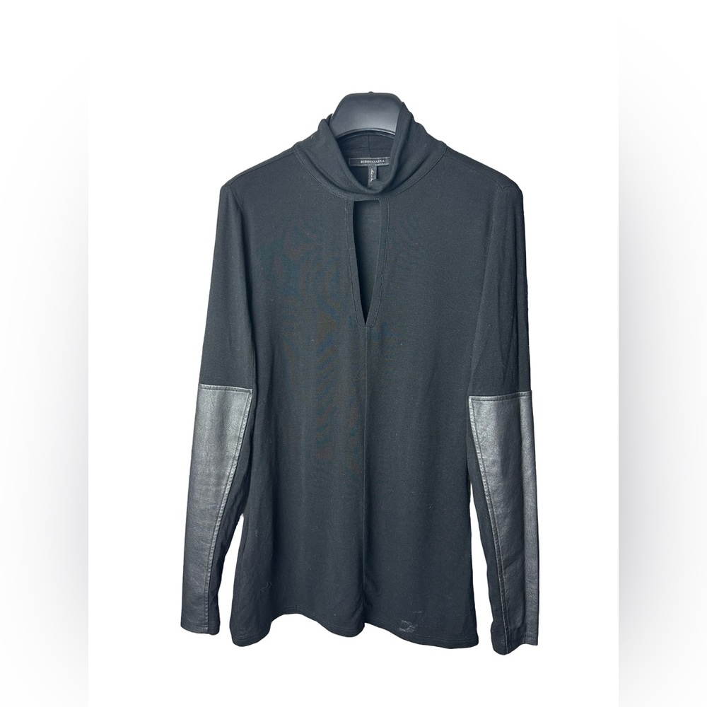 BCBG BLACK CUT OUT TOP